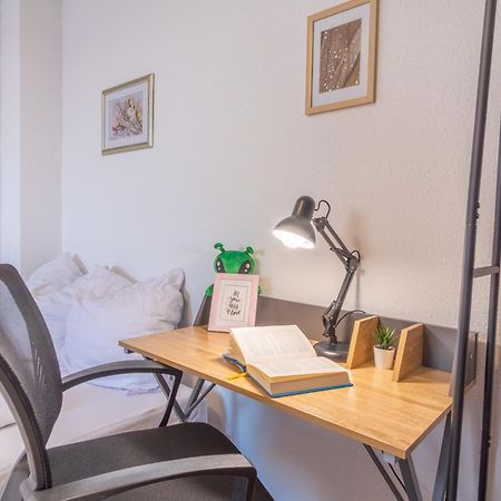 Ferienwohnung 4K Tv, Soundbar, Ausblick Bad Dürrenberg Exterior foto